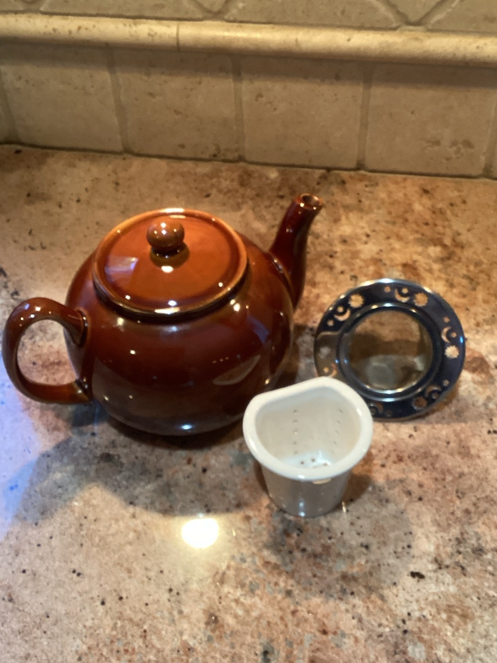 Ceramic Teapot with 2 Removable Infusers